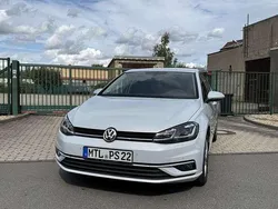 Weiß Gebraucht 2017 VW Golf VII Comfortline Kleinwagen | 14.000 € (Fairer Preis)