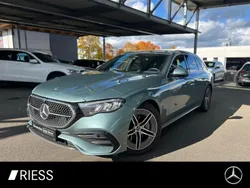 Metalliclack verdesilber Gebraucht 2023 Mercedes E220 AMG Kombi | 52.440 € (Fairer Preis)