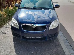 Blau Gebraucht 2009 Skoda Roomster Kombi | 1.699 € (Guter Preis)