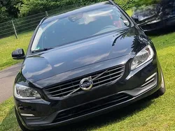 Schwarz Gebraucht 2016 Volvo V60 Kinetic Kombi | 9.500 € (Fairer Preis)