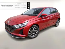 Dragon red minteraleffekt Neu 2024 Hyundai i20 Trend Kleinwagen | 17.386 € (Guter Preis)