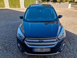Blau Gebraucht 2018 Ford Kuga Cool & Connect SUV | 9.000 € (Fairer Preis)