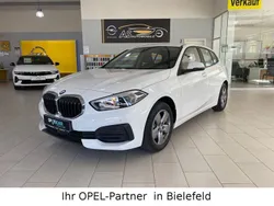 Alpinweiss iii Gebraucht 2022 BMW 118 Advantage Kleinwagen | 23.990 € (Fairer Preis)