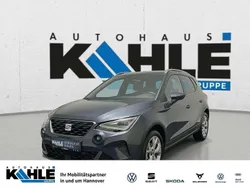 Grau Gebraucht 2024 Seat Arona FR SUV | 20.990 € (Fairer Preis)