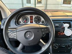 Grau Gebraucht 2008 Mercedes B170 Van / Kleinbus | 4.800 € (Fairer Preis)