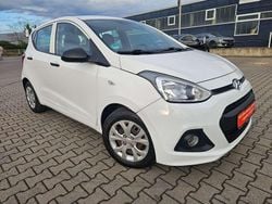 Weiß Gebraucht 2016 Hyundai i10 Classic Kleinwagen | 2.899 € (Guter Preis)
