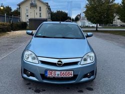 Blau Gebraucht 2006 Opel Tigra Sport Cabrio | 2.700 € (Etwas zu teuer)