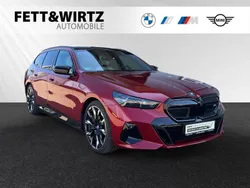 Fire red metallic Gebraucht 2024 BMW i5 Comfort Edition Limousine | 75.500 € (Teuer)