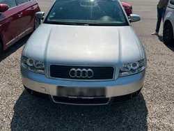 Silber Gebraucht 2001 Audi A4 Limousine | 1.100 € (Fairer Preis)