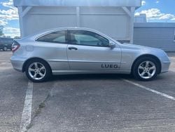 Silber Gebraucht 2007 Mercedes 200 Coupé | 3.800 € (Superpreis)