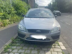 Silber Gebraucht 2005 Ford Focus Limousine | 1.100 € (Superpreis)