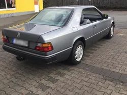 Grau Gebraucht 1988 Mercedes E300 Coupé | 16.890 €