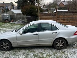 Grau Gebraucht 2003 Mercedes C180 Limousine | 1.800 € (Superpreis)