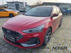 Fantastic red tc (rot) Gebraucht 2024 Ford Focus ST Kombi | 35.790 € (Fairer Preis)