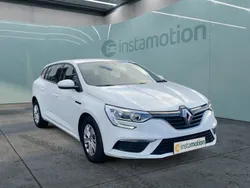 Weiß Gebraucht 2019 Renault Mégane IV Life Van / Kleinbus | 14.196 € (Fairer Preis)