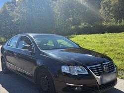 Schwarz Gebraucht 2005 VW Passat Limousine | 1.000 € (Guter Preis)