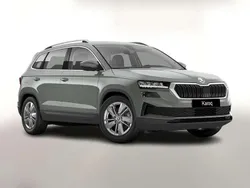 Stahlgrau Neu 2025 Skoda Karoq Selection SUV | 34.950 € (Guter Preis)