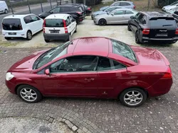 Grenadine Gebraucht 2010 Ford Focus Cabriolet Trend Cabrio | 1.700 €