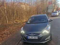 Grau Gebraucht 2014 Hyundai i40 Kombi | 5.000 € (Guter Preis)