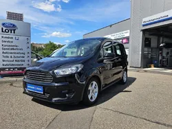 Iridiumschwarz metallic Gebraucht 2017 Ford Tourneo Courier Trend Van / Kleinbus | 11.990 € (Fairer Preis)