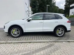 Beige Gebraucht 2015 Porsche Cayenne S E-Hybrid SUV | 29.500 € (Superpreis)