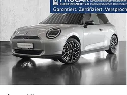 Grau Gebraucht 2024 Mini Cooper Favoured Kleinwagen | 31.110 € (Fairer Preis)