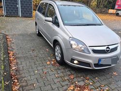 Gebraucht 2005 Opel Zafira Kombi | 2.999 € (Etwas zu teuer)