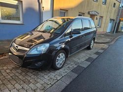 Schwarz Gebraucht 2008 Opel Zafira Van / Kleinbus | 1.500 € (Fairer Preis)