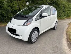 Weiß Gebraucht 2011 Mitsubishi i-MiEV Kleinwagen | 2.350 €