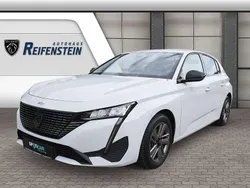 Weiß Gebraucht 2024 Peugeot 308 Allure Limousine | 23.980 € (Superpreis)