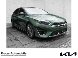Grün Neu 2025 Kia Ceed GT-Line Limousine | 30.990 € (Fairer Preis)