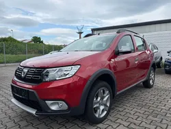 Rot Gebraucht 2017 Dacia Sandero Prestige Kleinwagen | 10.500 € (Fairer Preis)
