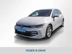 Pure white Gebraucht 2024 VW Golf VIII Life Limousine | 22.850 € (Guter Preis)