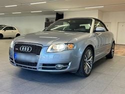 Grau Gebraucht 2006 Audi A4 Cabriolet S-Line Cabrio | 5.490 € (Guter Preis)