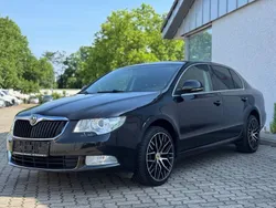 Schwarz Gebraucht 2009 Skoda Superb Ambition Limousine | 2.999 € (Guter Preis)