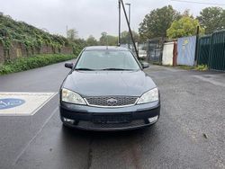 Grau Gebraucht 2005 Ford Mondeo Ghia Limousine | 2.900 € (Etwas zu teuer)