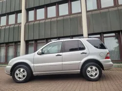Brillantsilber metalliclack Gebraucht 2005 Mercedes ML270 SUV | 13.900 € (Fairer Preis)