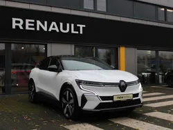 Arktisweiß + dach schwarz Gebraucht 2023 Renault Mégane Techno Limousine | 29.990 € (Guter Preis)