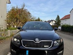 Schwarz Gebraucht 2014 Skoda Octavia RS Kombi | 11.950 € (Fairer Preis)