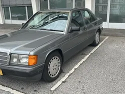 Grau Gebraucht 1990 Mercedes 190 Limousine | 11.590 €