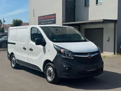 Weiß Gebraucht 2017 Opel Vivaro Van | 9.950 €