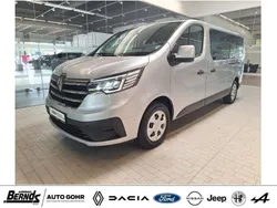Grau Gebraucht 2024 Renault Trafic Life Van | 34.210 €