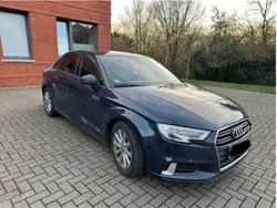 Blau Gebraucht 2021 Audi A3 Sport Limousine | 20.500 €