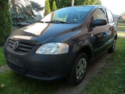 Grau Gebraucht 2009 VW Fox Kleinwagen | 1.990 € (Guter Preis)
