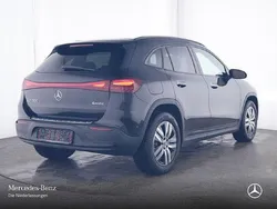 Schwarz Gebraucht 2024 Mercedes EQA300 Electric Art SUV | 36.490 € (Guter Preis)