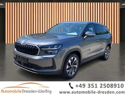 Graphit grau Gebraucht 2024 Skoda Kodiaq Selection SUV | 38.980 € (Guter Preis)