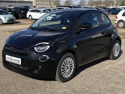Schwarz Gebraucht 2025 Fiat 500e Red Kleinwagen | 25.689 € (Fairer Preis)