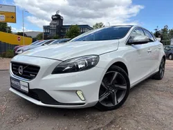 Weiß Gebraucht 2013 Volvo V40 R-Design Kombi | 6.999 € (Fairer Preis)
