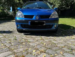 Blau Gebraucht 2005 Renault Clio II Kleinwagen | 1.750 € (Fairer Preis)