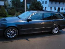 Blau Gebraucht 2002 BMW 520 Exclusive Kombi | 2.150 € (Superpreis)
